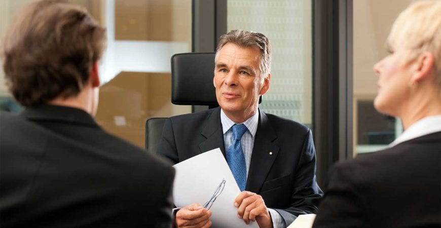 How do Lawyers Negotiate Settlements
