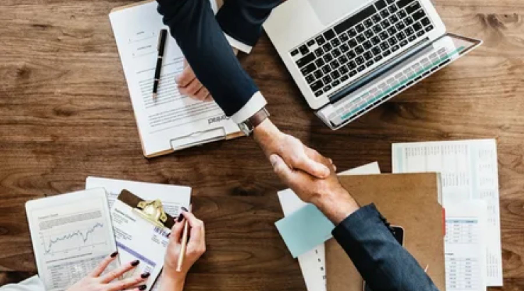 How do I become a negotiation specialist?