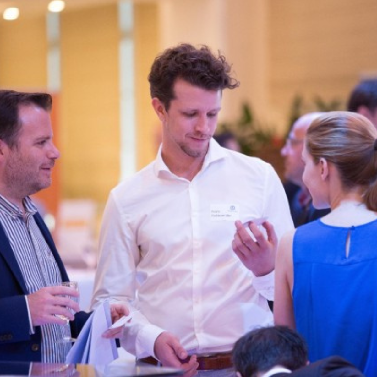 The Secret Negotiation Power of a strong Network